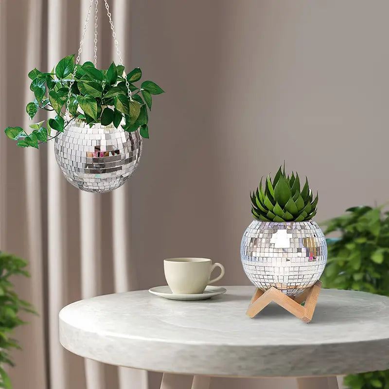 Glimmer Globe Hanging Pot